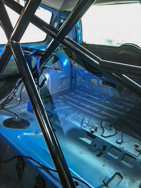 Fulcrum Half Roll Cage finished installation